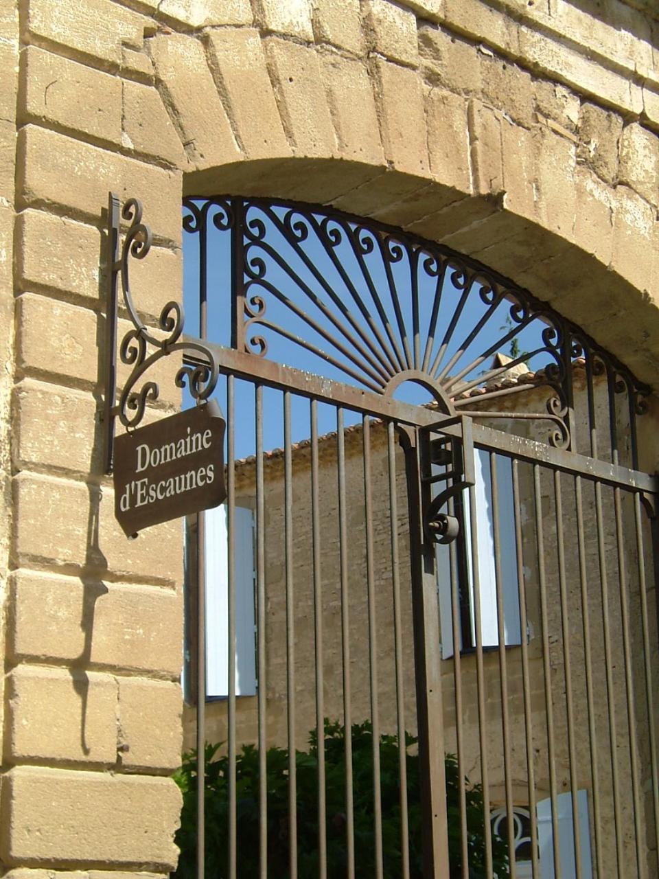 Domaine Des Escaunes Sernhac المظهر الخارجي الصورة